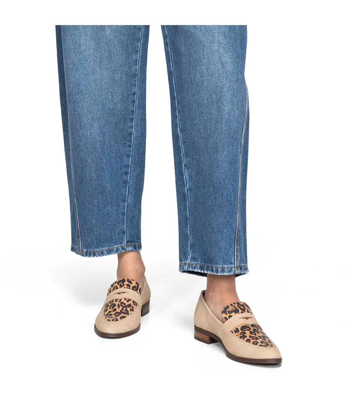 Mocasin Mujer Taco Bajo Cruz Leopardo