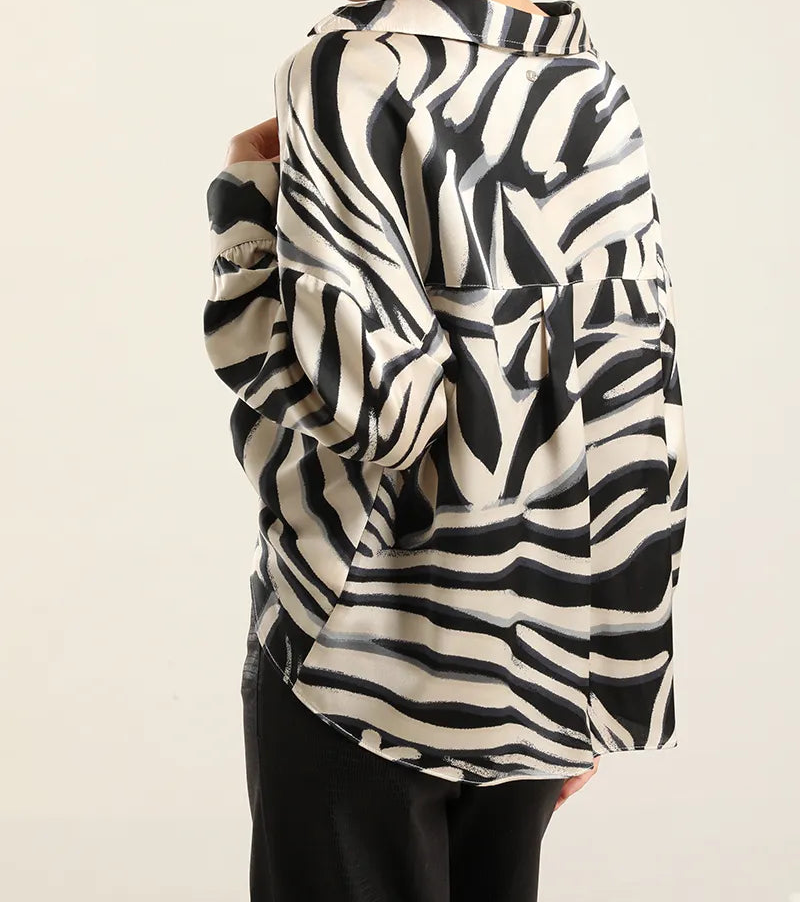 Blusa Mujer Satin Estampado Nudo Negro
