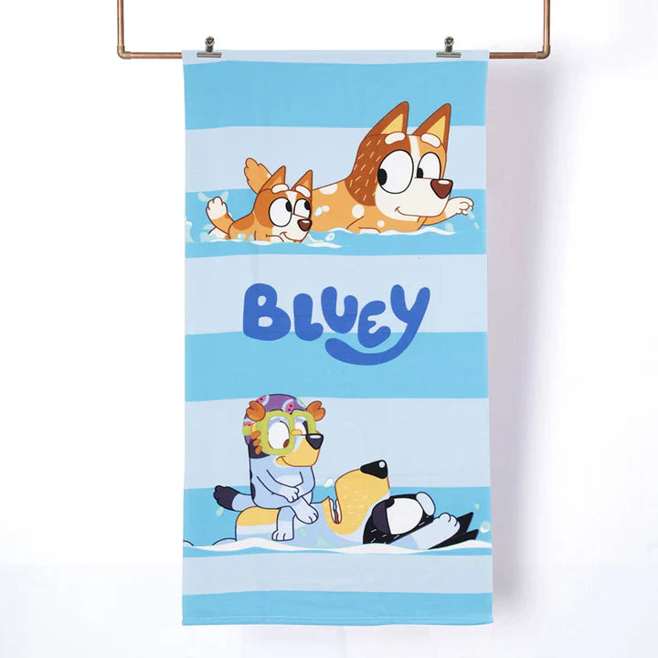 toalla-playa-niña-con-bolso-70x140-cm-bluey-agua