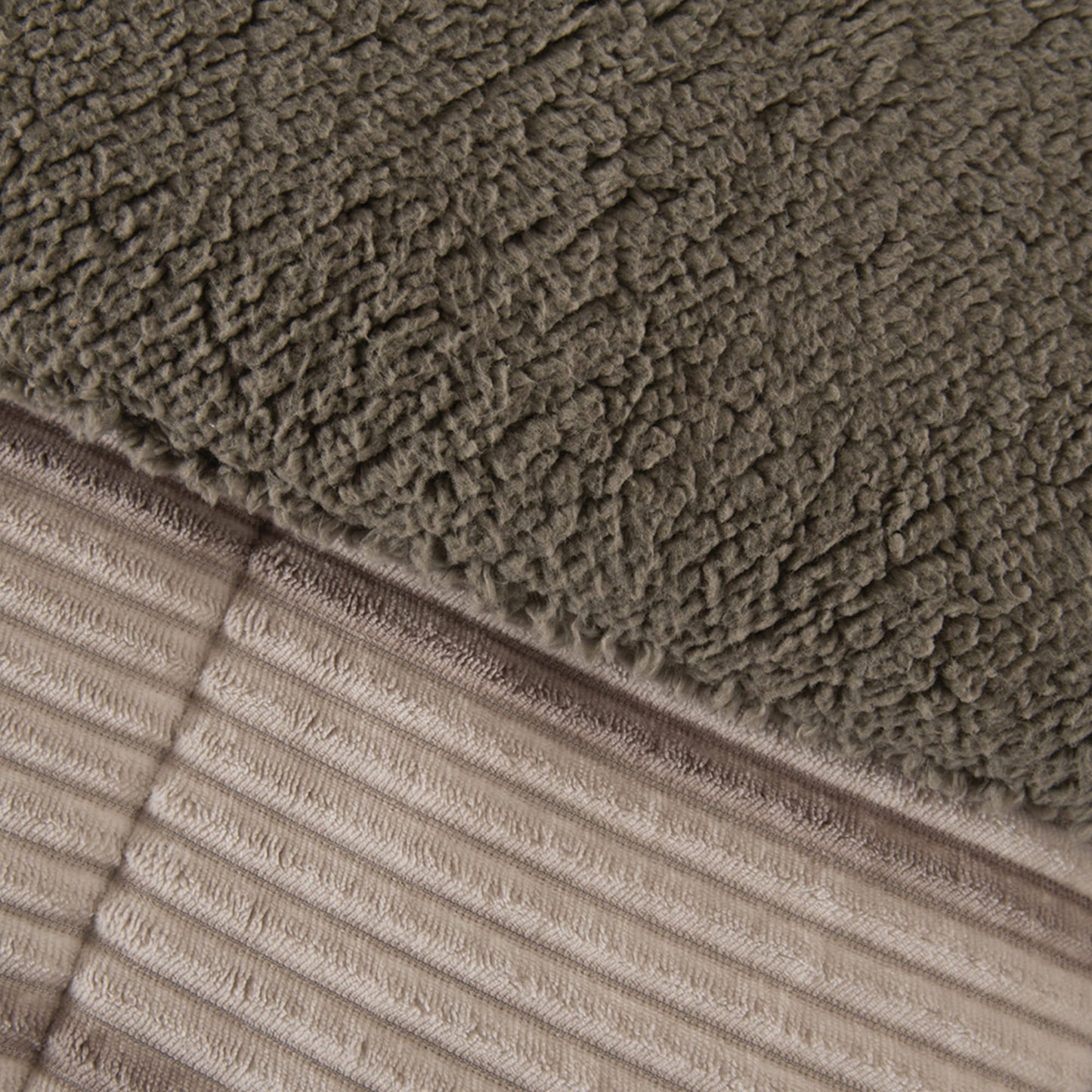 Plumón Corduroy Coral Sherpa Líneas Vison