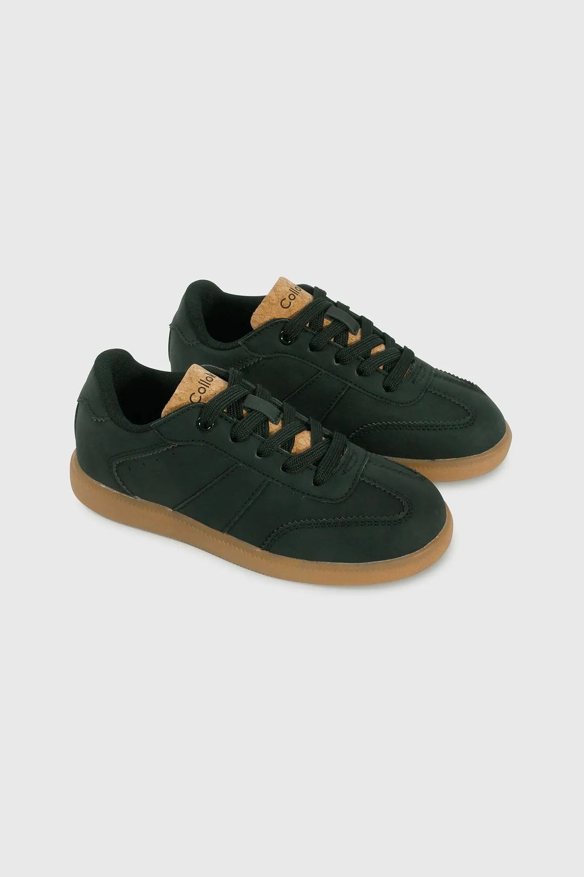 Zapatilla Niño Lifestyle Caña Baja con Cordón  Negra