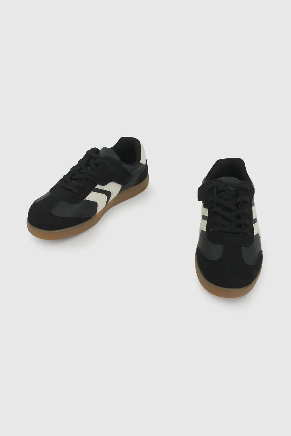 Zapatilla Niño tokio negra