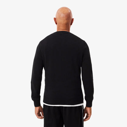 sweater-hombre-regular-y-cuello-en-v-negro
