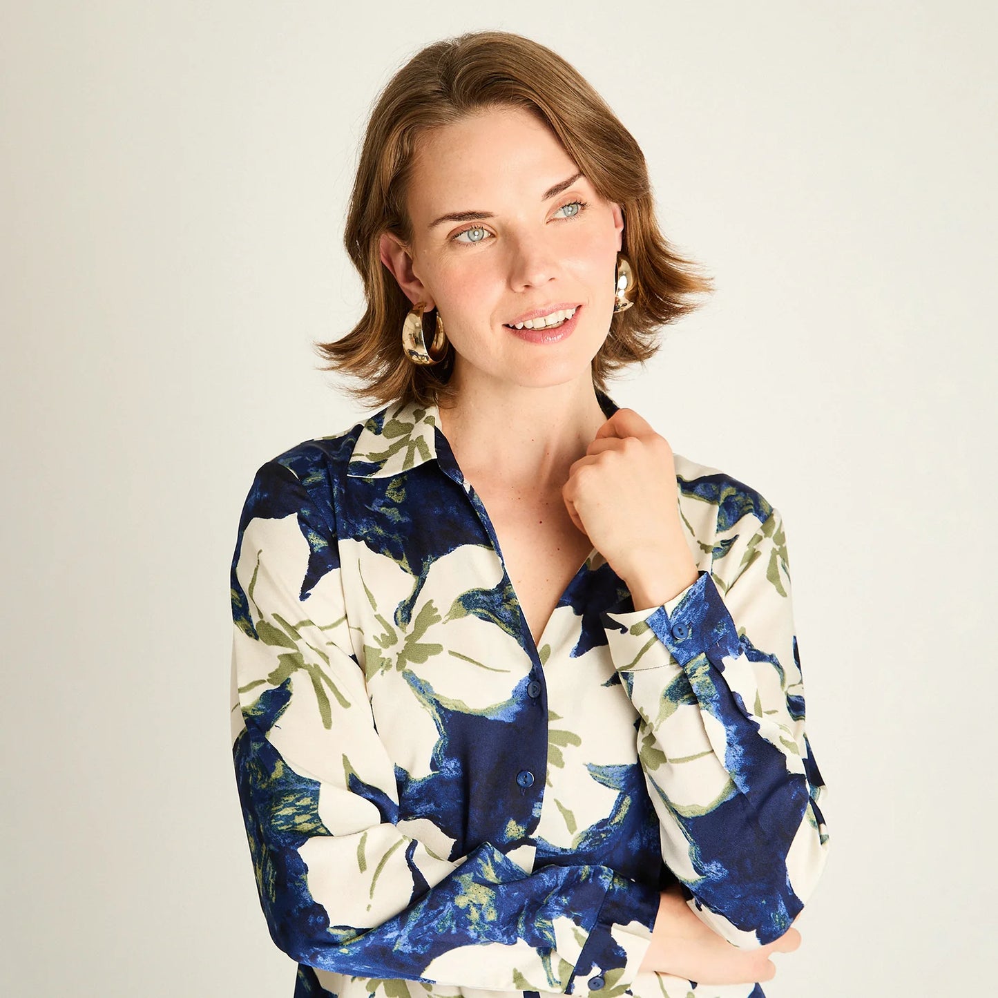 Blusa Mujer Azul Estampada con Caída Fluida