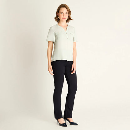 Blusa Mujer Menta con Bolsillos Frontales