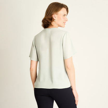 Blusa Mujer Menta con Bolsillos Frontales