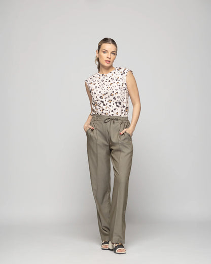 Blusa Mujer Bignonia Sin Mangas Cuello Drapeado Animal Print Blanco Vainilla Ludovica
