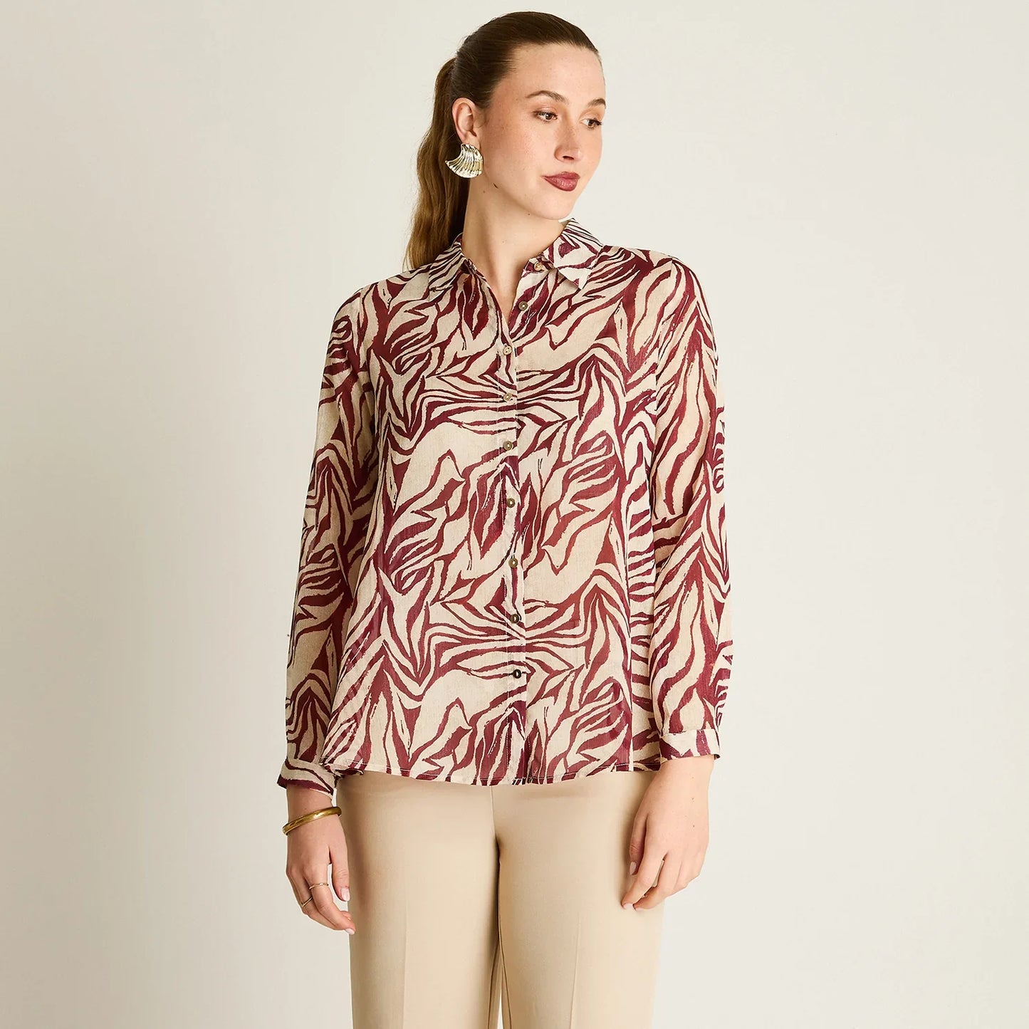Blusa Mujer Camisera Estampada Con Lurex Burdeo
