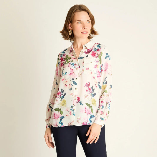 Blusa Mujer Rosada con Estampado Floral y Mangas Roll-Up