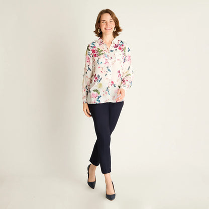 Blusa Mujer Rosada con Estampado Floral y Mangas Roll-Up