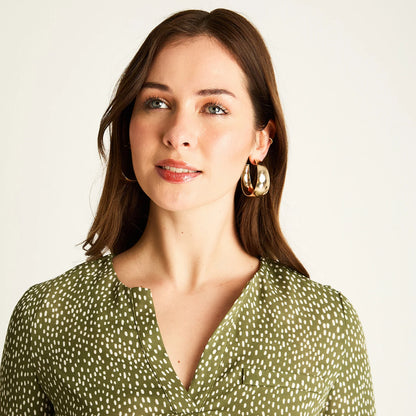Blusa Mujer Verde Estampada con Escote en V