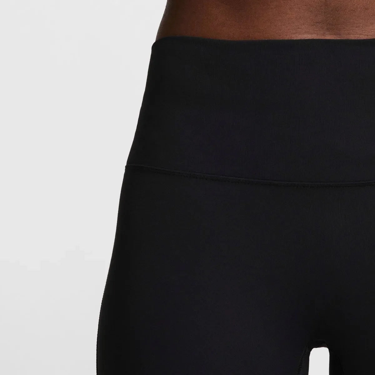 Calza Mujer Tiro Alto One Seamless Front Negra