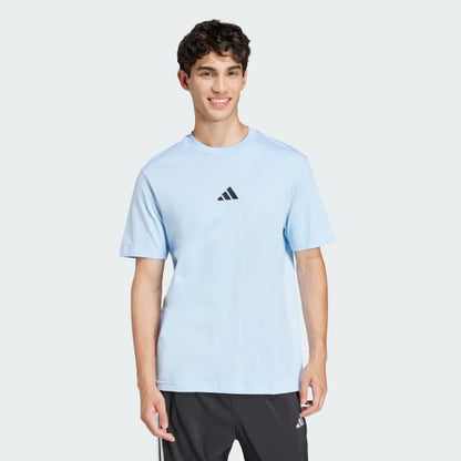 Polera Hombre Essentials Small Logo de Punto Sencillo Celeste