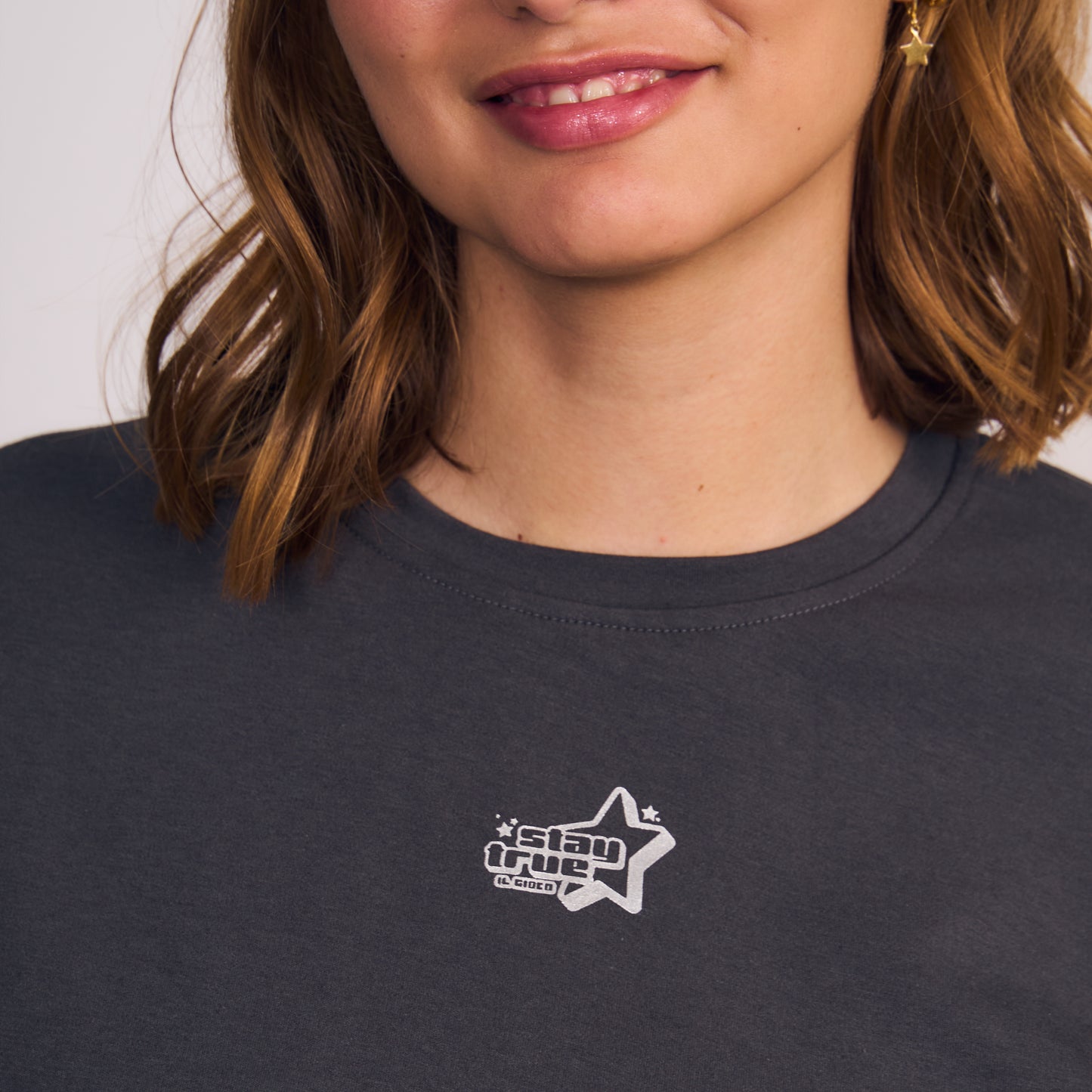 Polera Mujer Manga Corta Estampado Gris