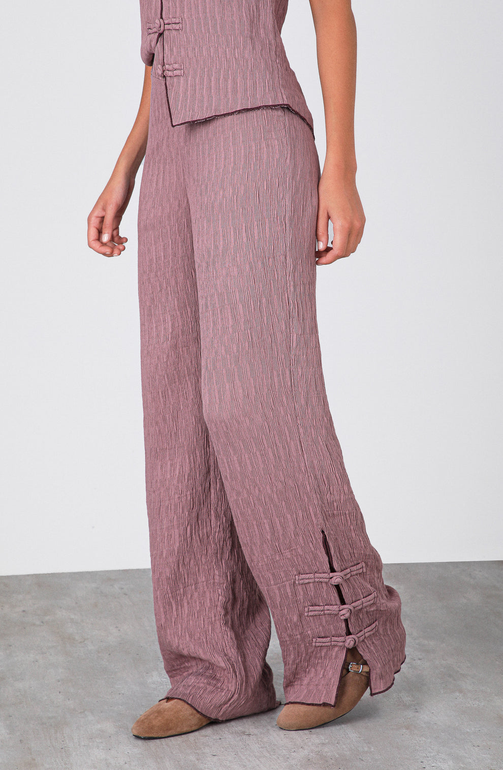 Pantalón Abertura Botón Lateral Rose