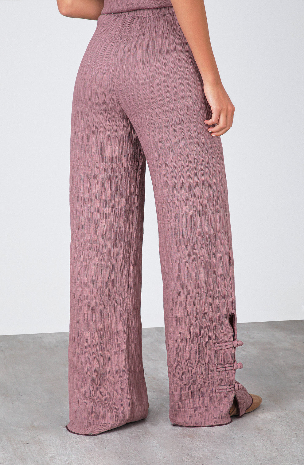Pantalón Abertura Botón Lateral Rose