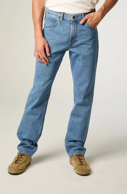 Jeans Hombre Tiro Alto Brooklyn Classic Straight Fit Light Blue