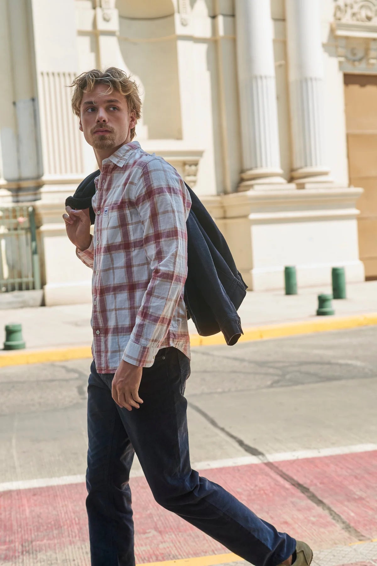 pantalon-hombre-regular-gris-daren-cotele