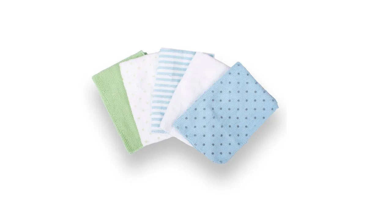 Salida de Baño  Bebé Niño con 5 toallitas Celeste