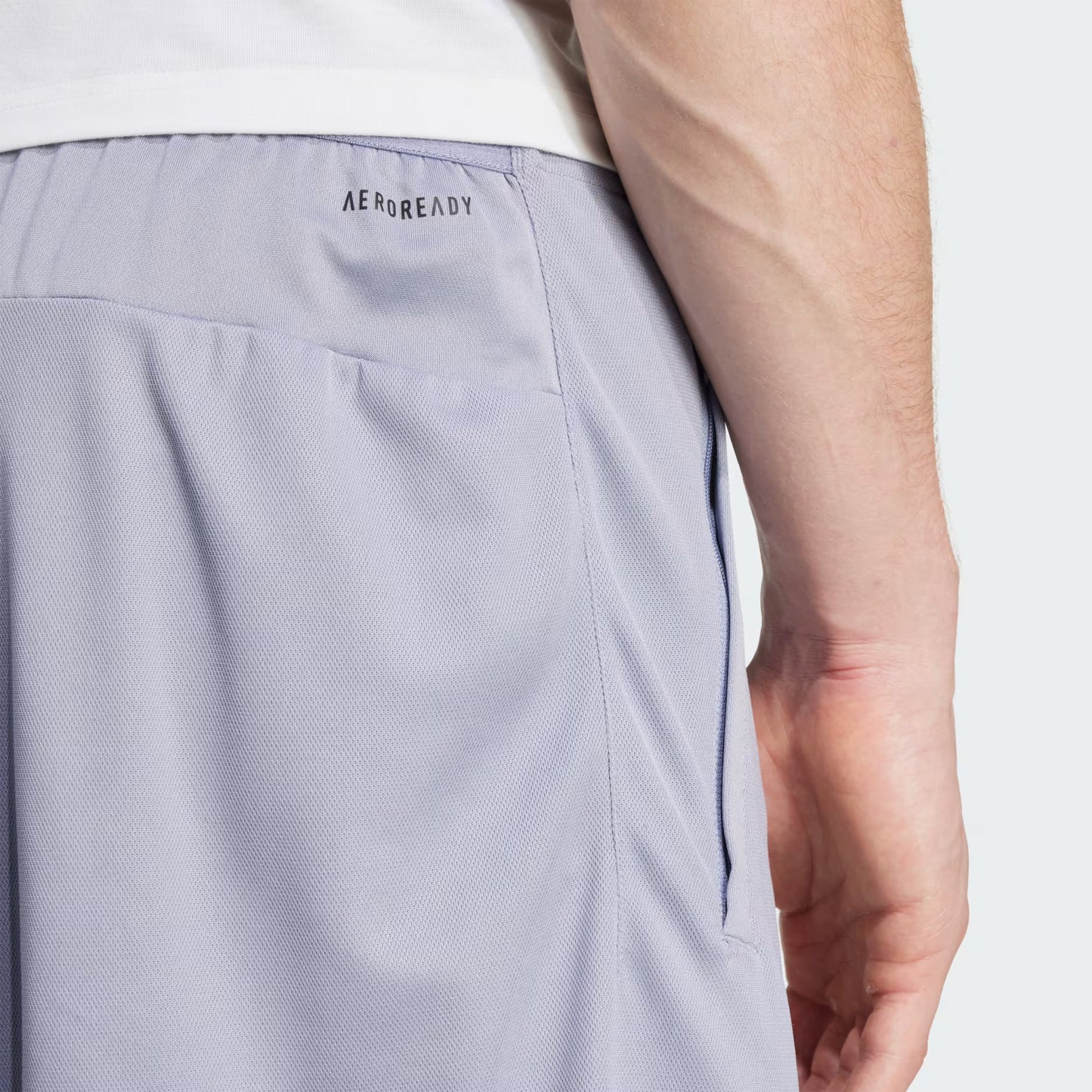 Shorts Hombre Train Essentials Logo Silver Violet