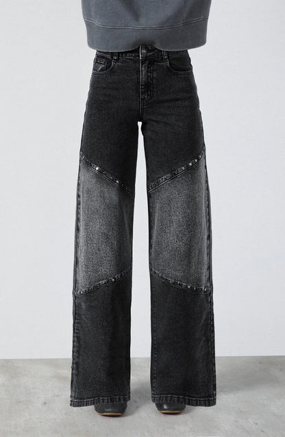 pantalón-mujer-cortes-tachas-black