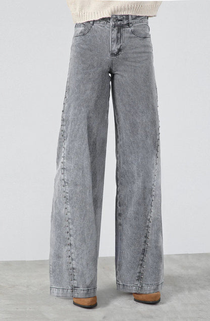 pantalón-mujer-tachas-corte-lateral-gray