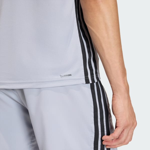 Polera Hombre Workout Essentials Base 3 Tiras Gris