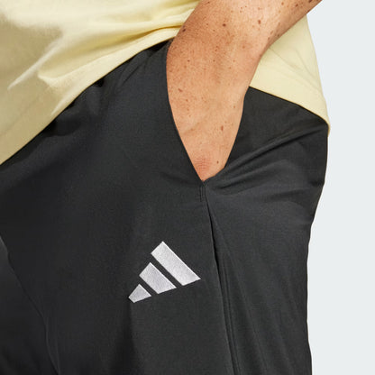 Pantalón Hombre Stanford Logo pequeño de la línea Essentials Negro