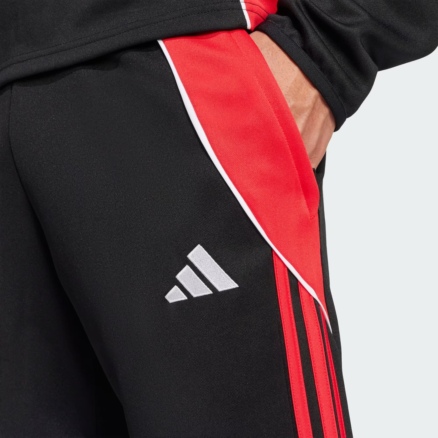 Pantalón Hombre Futbol de Entrenamiento Tiro 24 Negro/Rojo