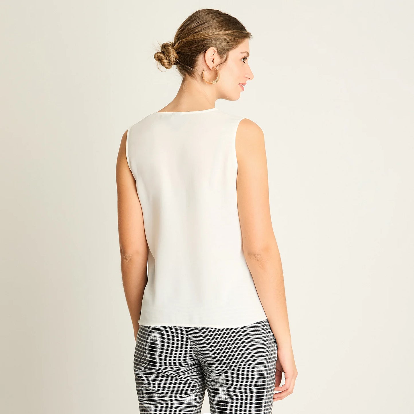 Peto Mujer Crudo con Escote V y Volante