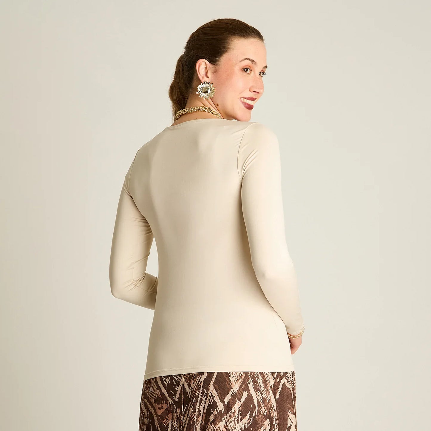 Polera Básica Mujer Manga Larga Escote Redondo Arena