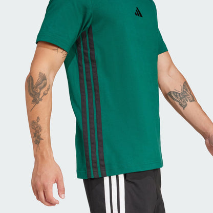 Polera Hombre Essentials 3 Tiras Tejido Jersey Collegiate Green