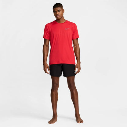 Polera Hombre Hydroguard Solid Essential Red