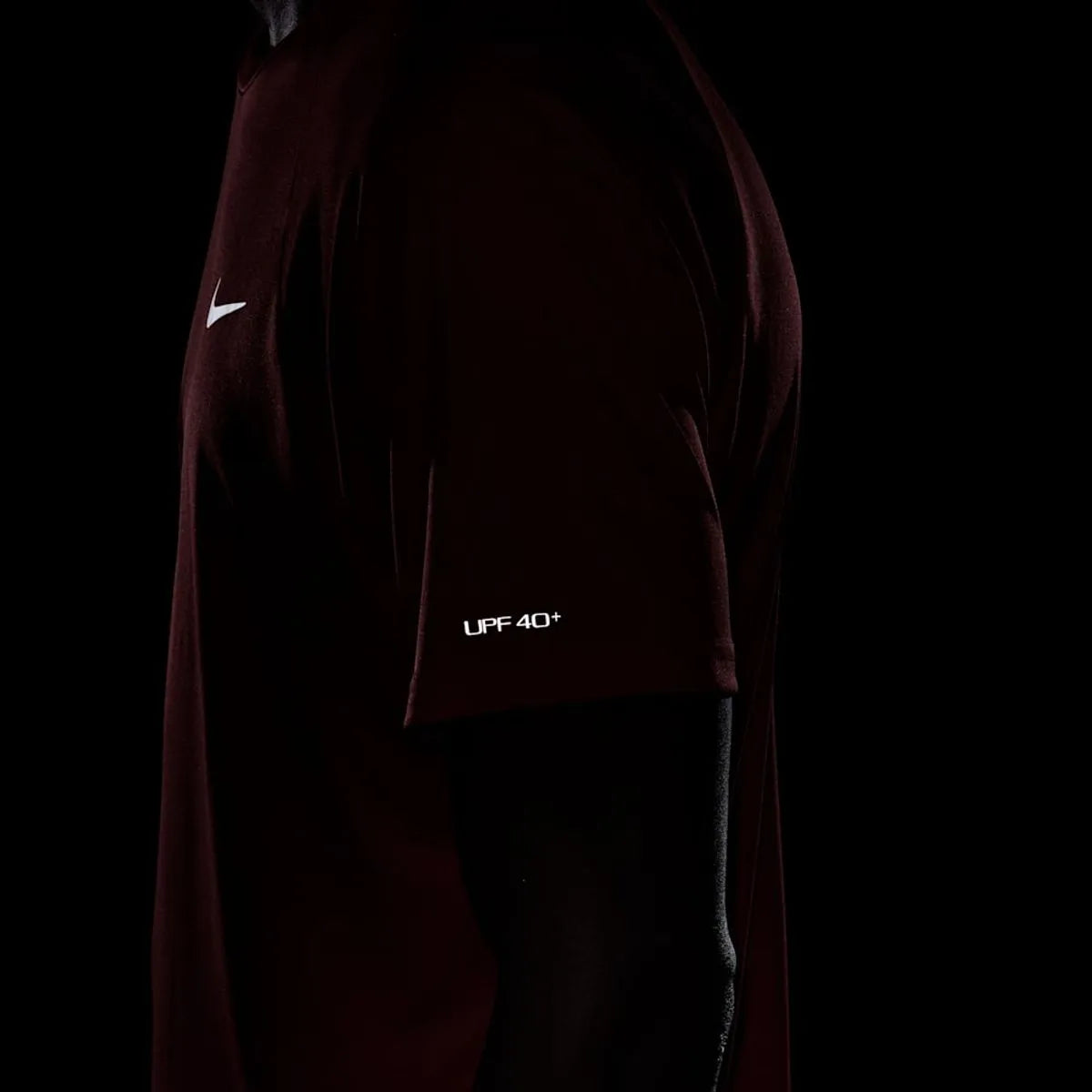 Polera Hombre Hydroguard Solid Essential Red