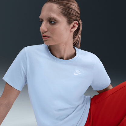 Polera Mujer Sportswear Club Celeste