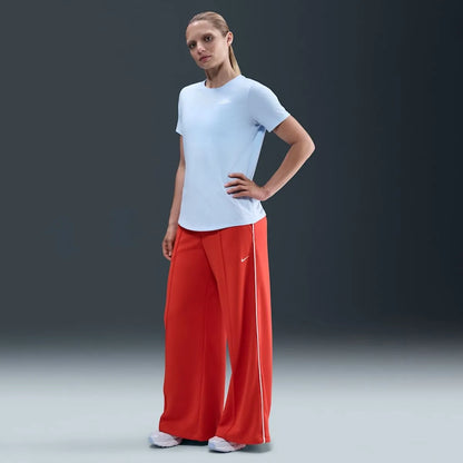 Polera Mujer Sportswear Club Celeste