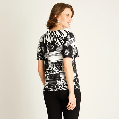 Polera Mujer Negra Estampada Manga Corta