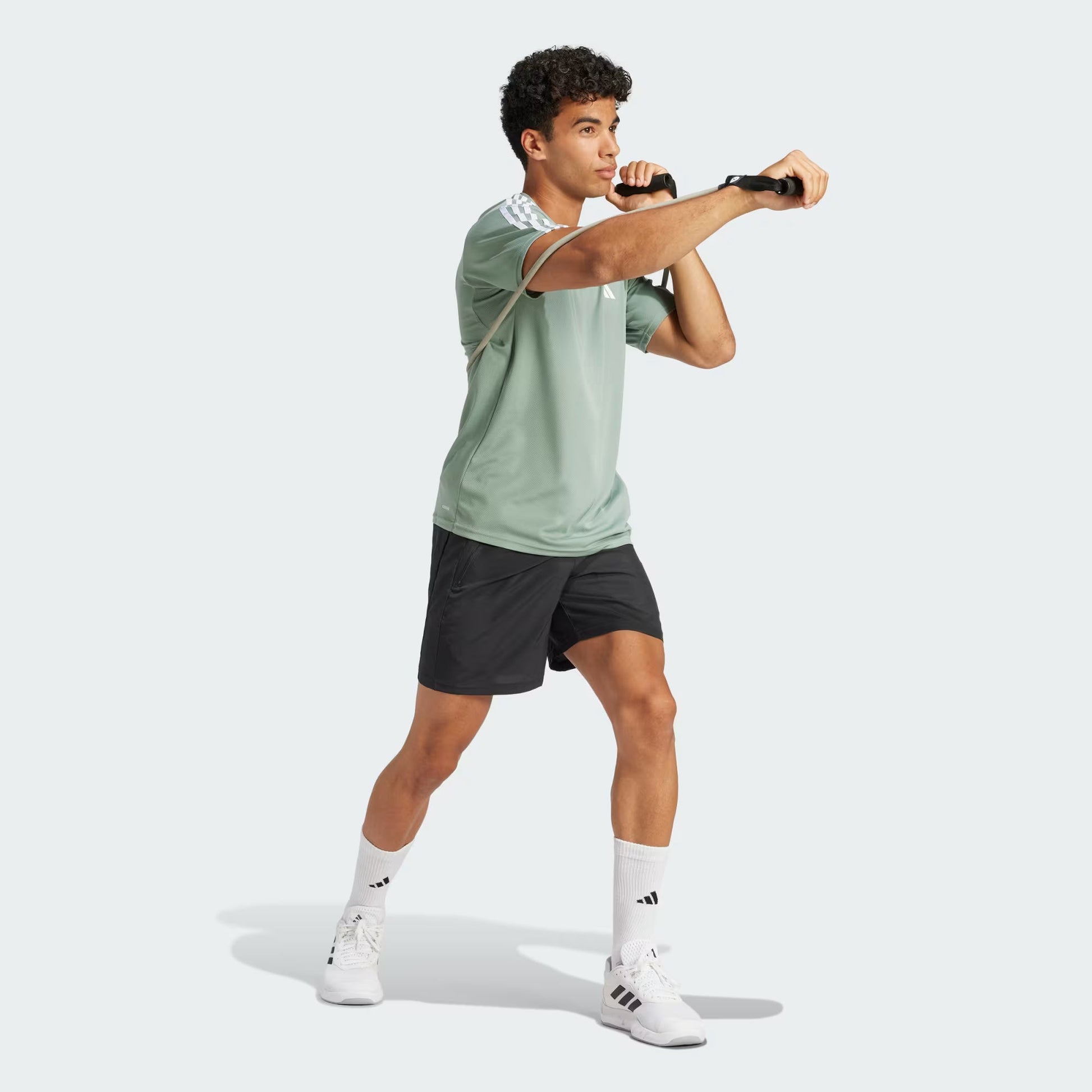 polera-hombre-train-essentials-3-stripes-silver-green