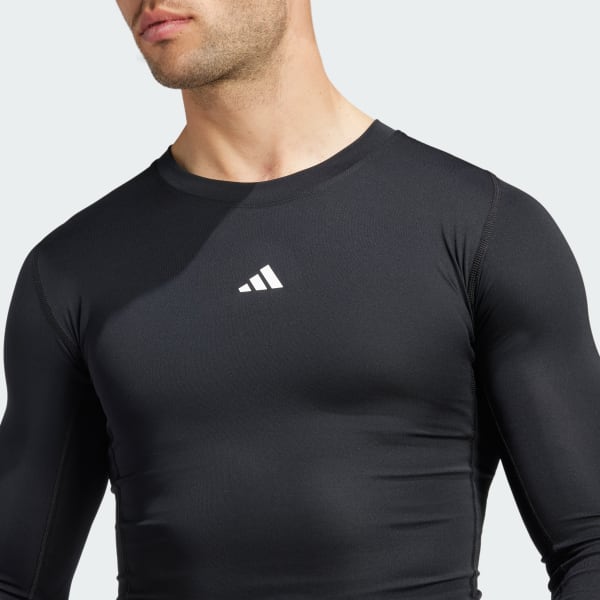 Polera Mujer de Entrenamiento de Compresión TECHFIT Manga Larga Negro