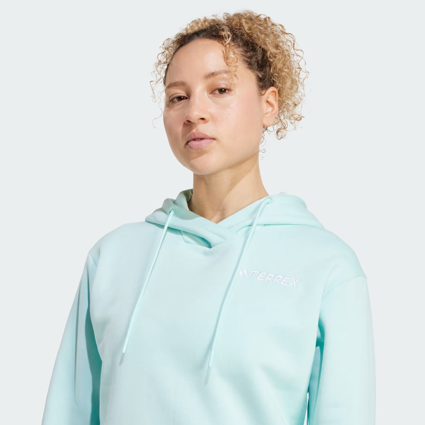 Polerón Mujer Capucha Terrex Multi Logo Pequeño Semi Flash Aqua