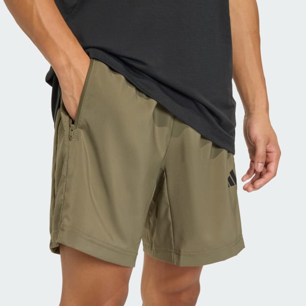Short Hombre Workout Essentials Base Tejidos Olivo