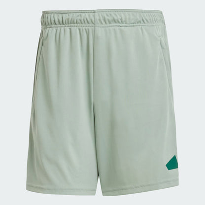 Short Hombre Train Essentials Logo Verde