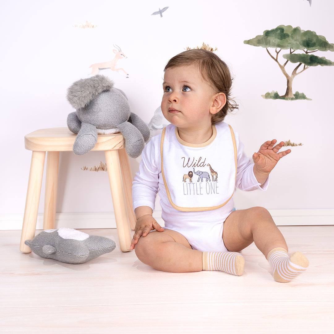 Set Babero + Calcetín Beige