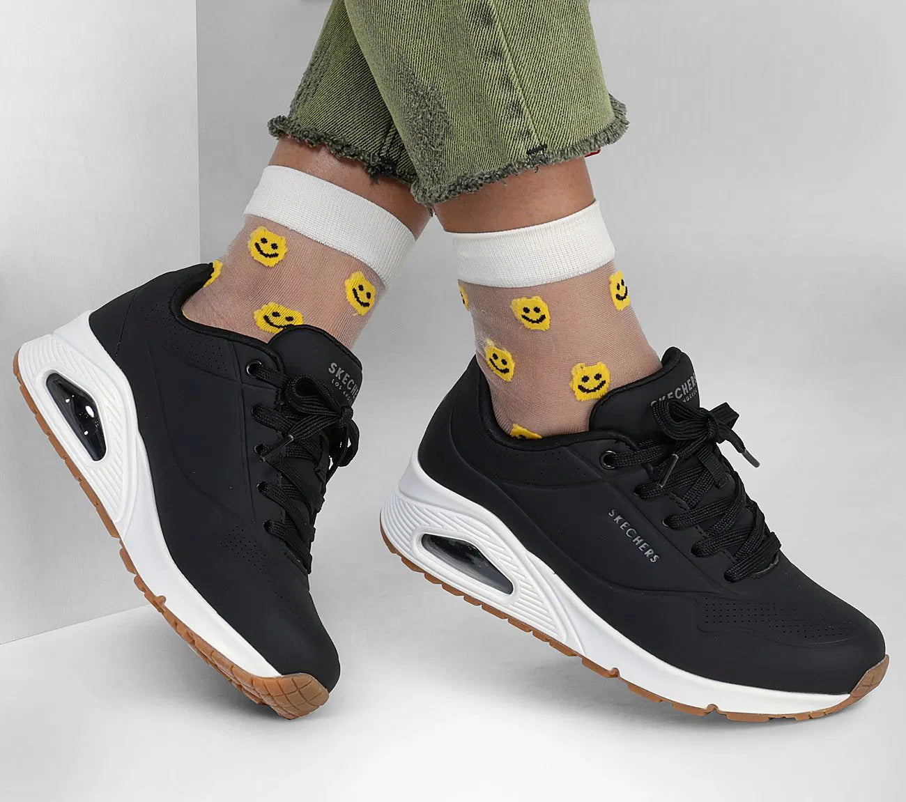 Zapatilla Mujer Con Cordon Uno Black
