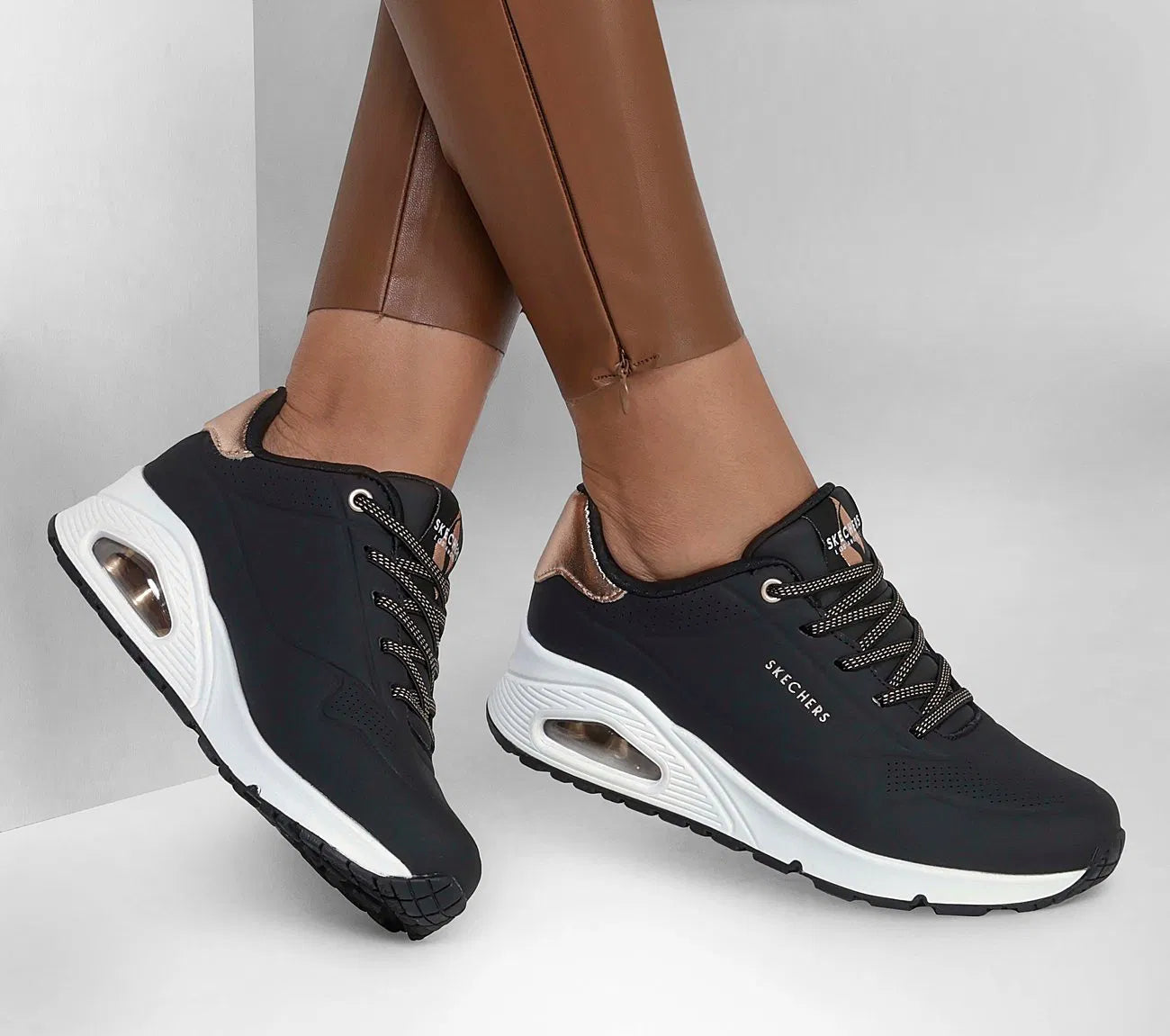 Zapatilla Mujer Uno Black