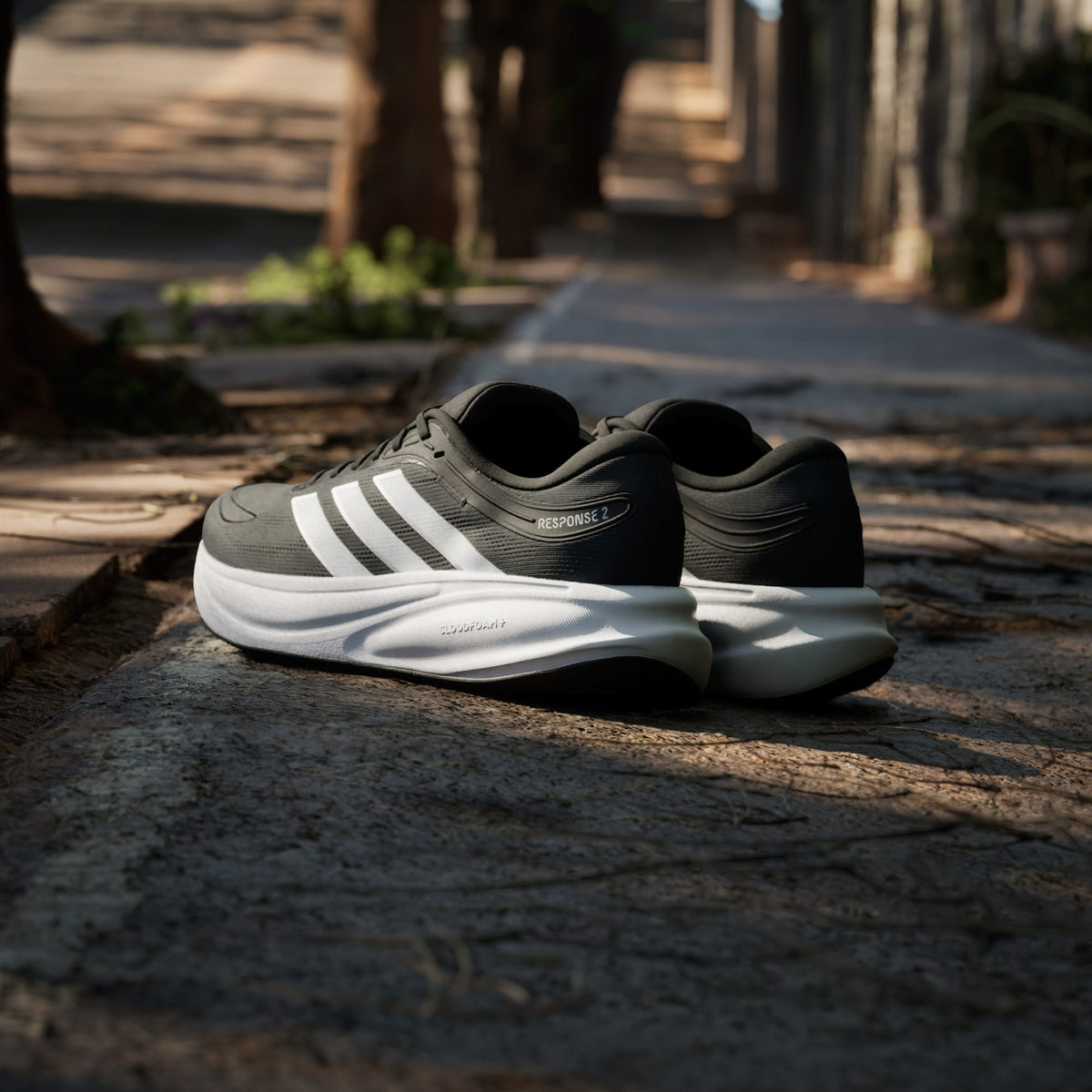 Zapatillas Running Response 2