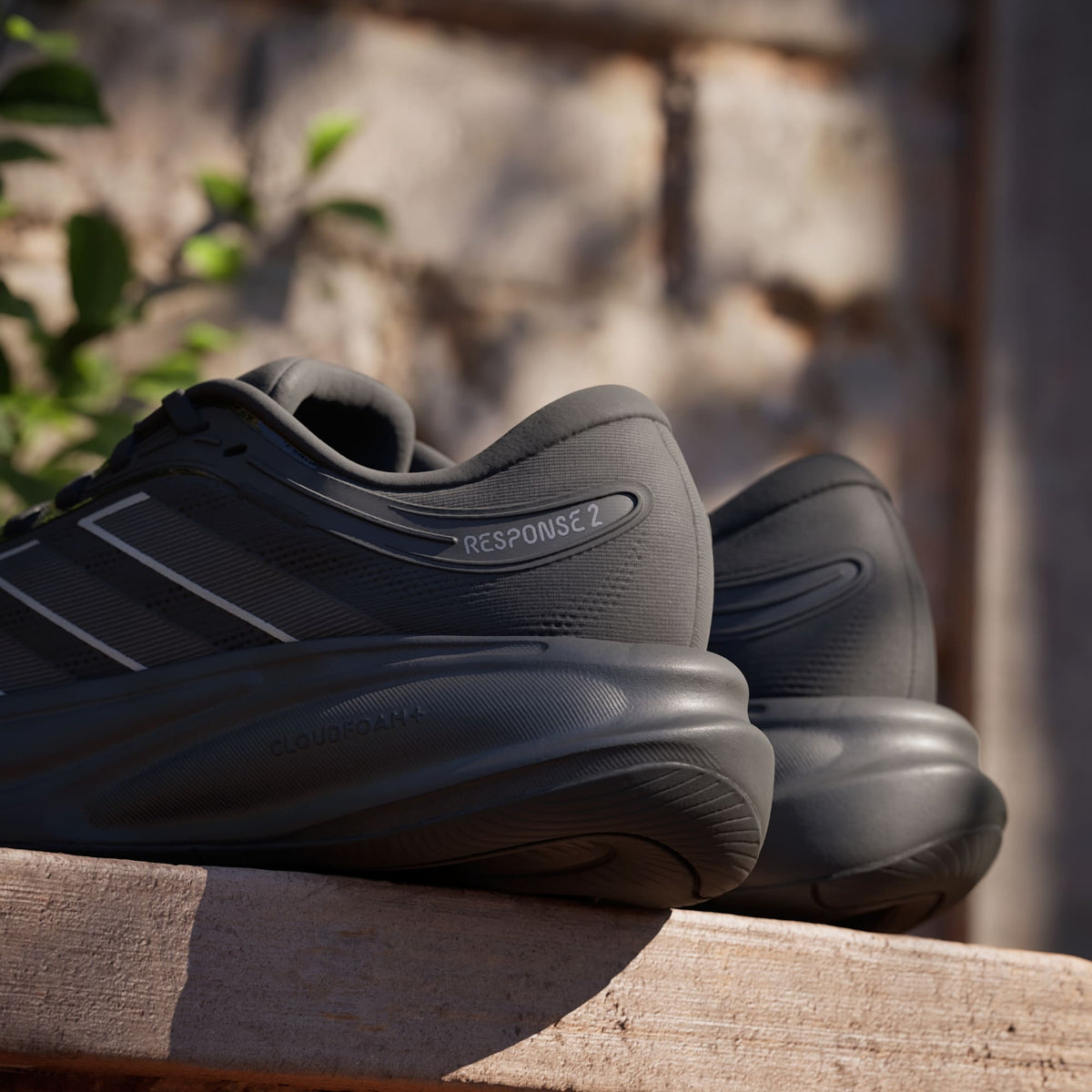 Zapatillas Running Response 2 Negras