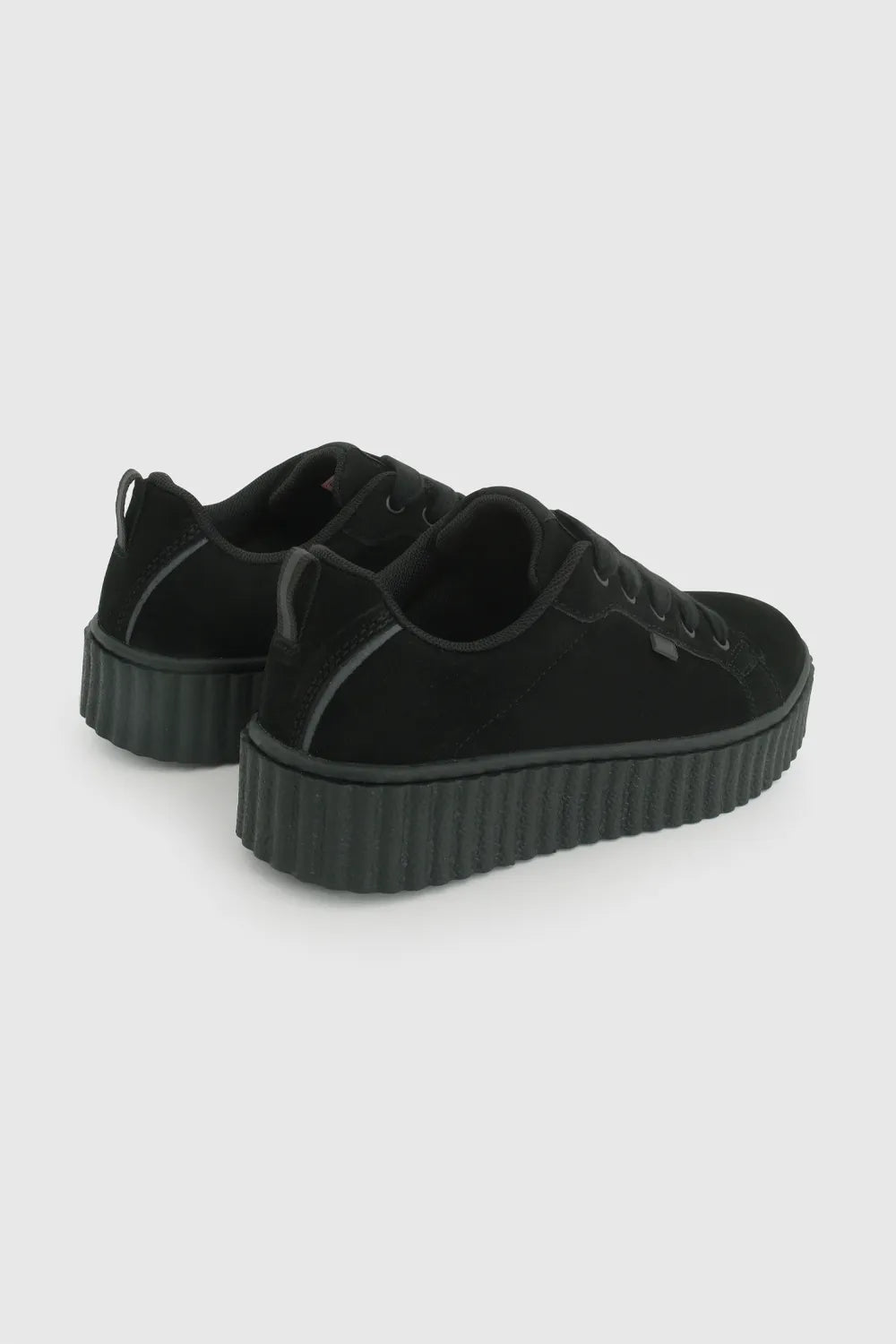 Zapatilla Escolar Niña Con Cordones Y Suela Antideslizante Negro