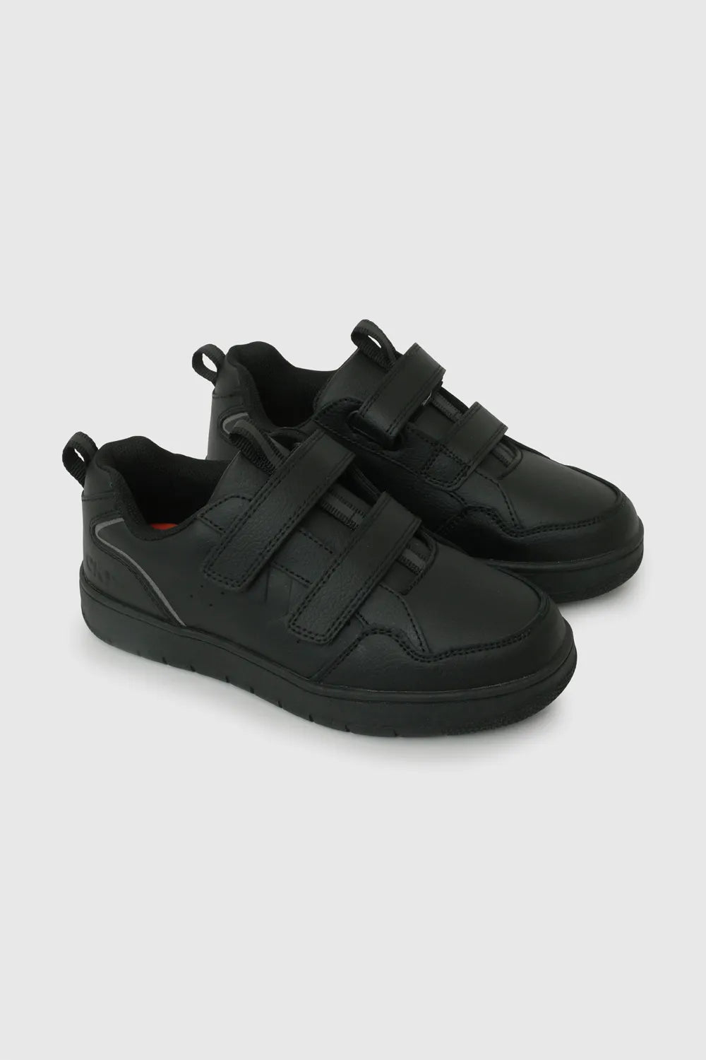 Zapatilla Escolar Unisex Con Velcros Negra