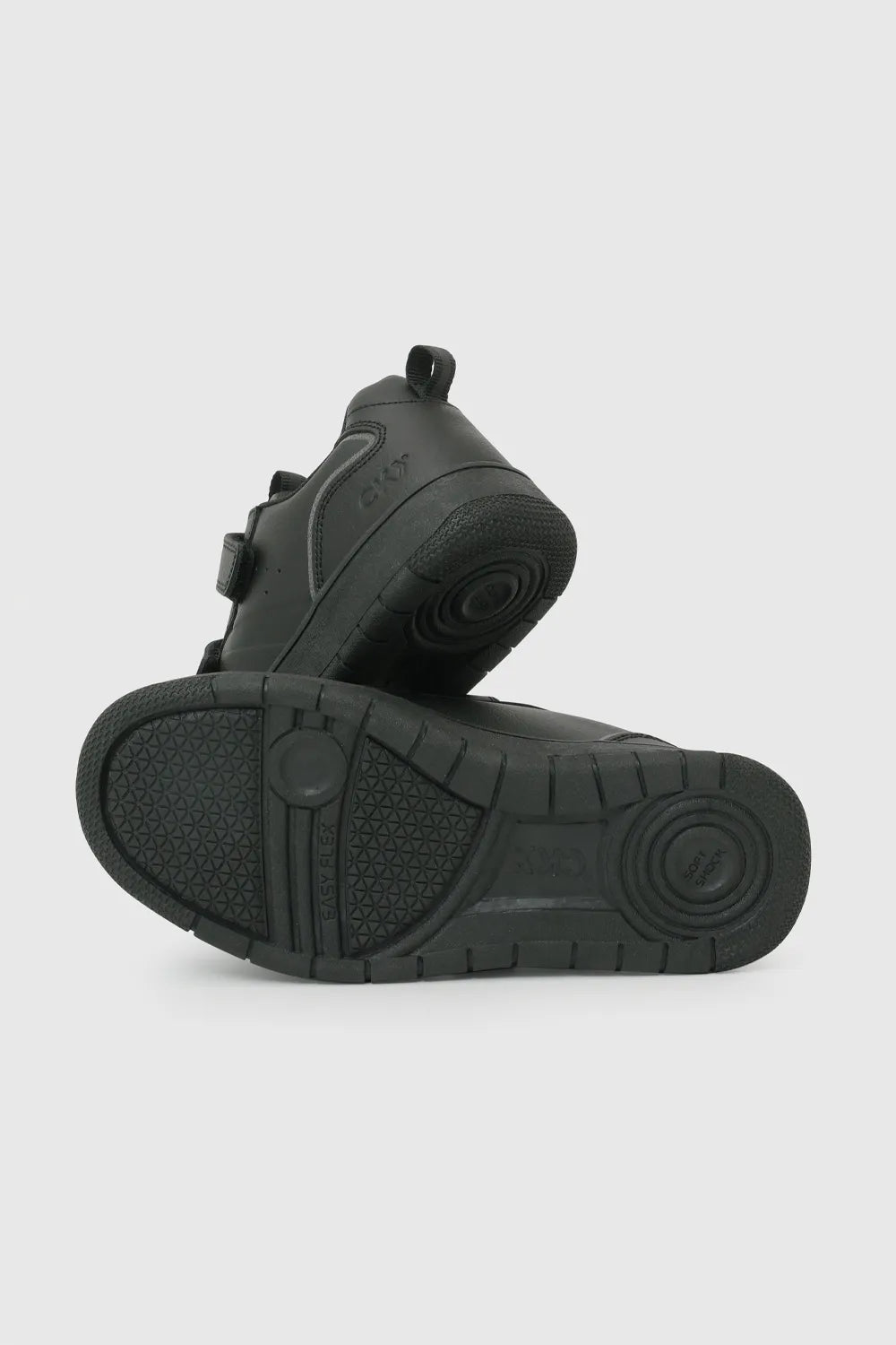 Zapatilla Escolar Unisex Con Velcros Negra